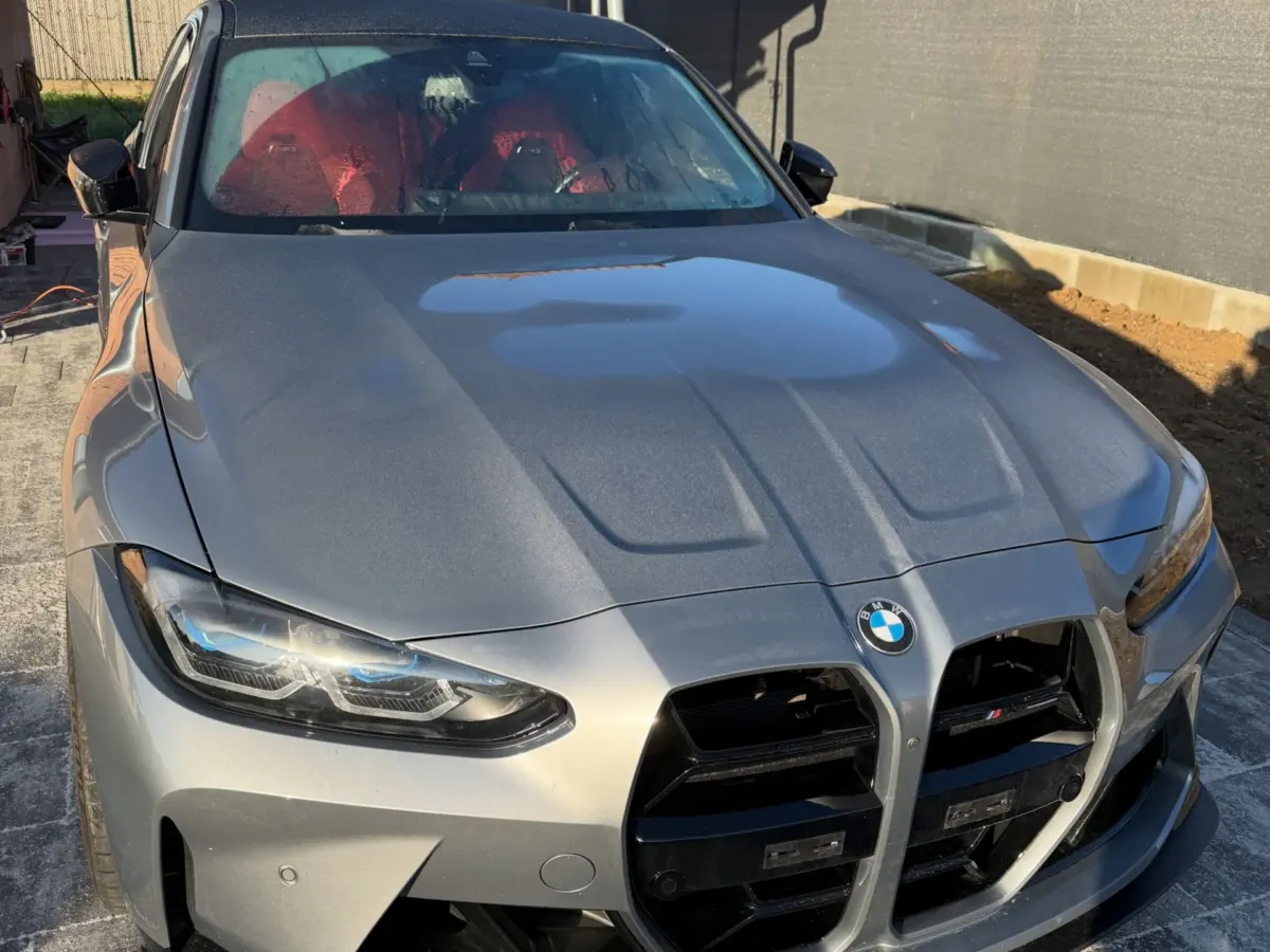 Čištění interiéru BMW M3 (1)