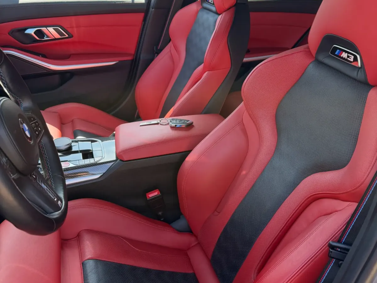 Čištění interiéru BMW M3 (2)