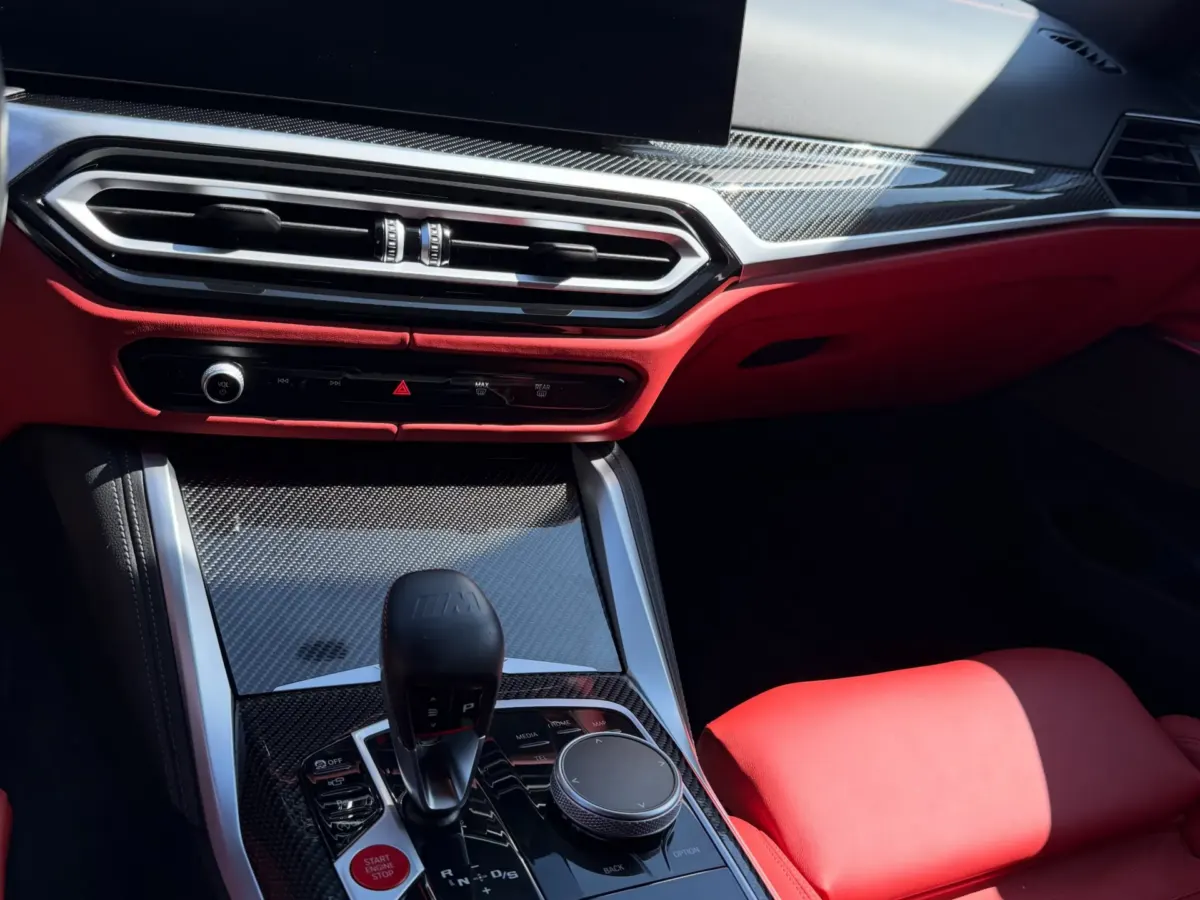 Čištění interiéru BMW M3 (4)